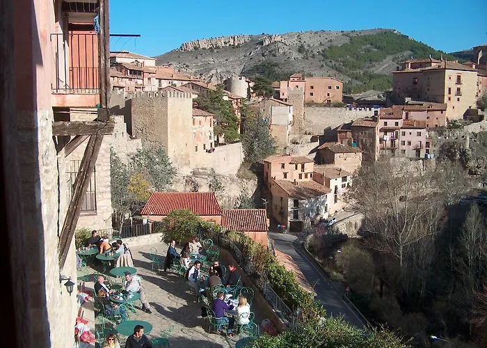 Palacios Albarracín